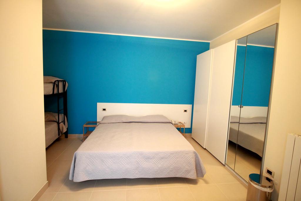 Camera Familiare con Bagno Privato